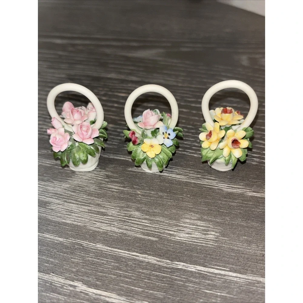 Vintage Set Of 3 Mini Baskets Of Flowers‎ Capodimonte Italy 1.5